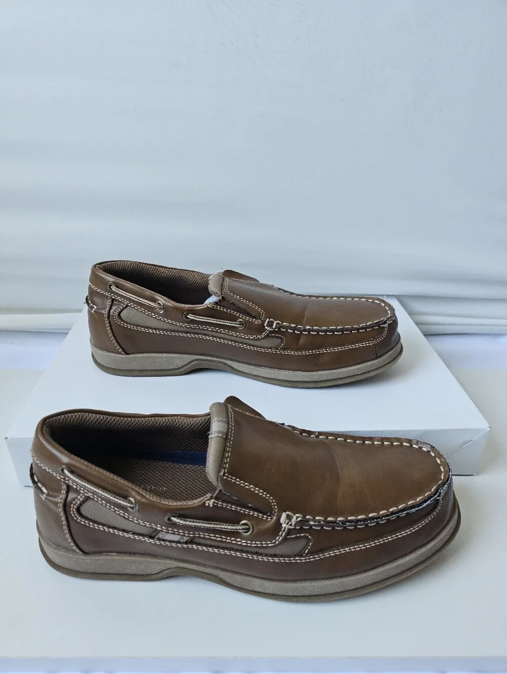 Stone Canyon Men's Brown Slip-On Boat Shoes / Loafers - Size 8.5M